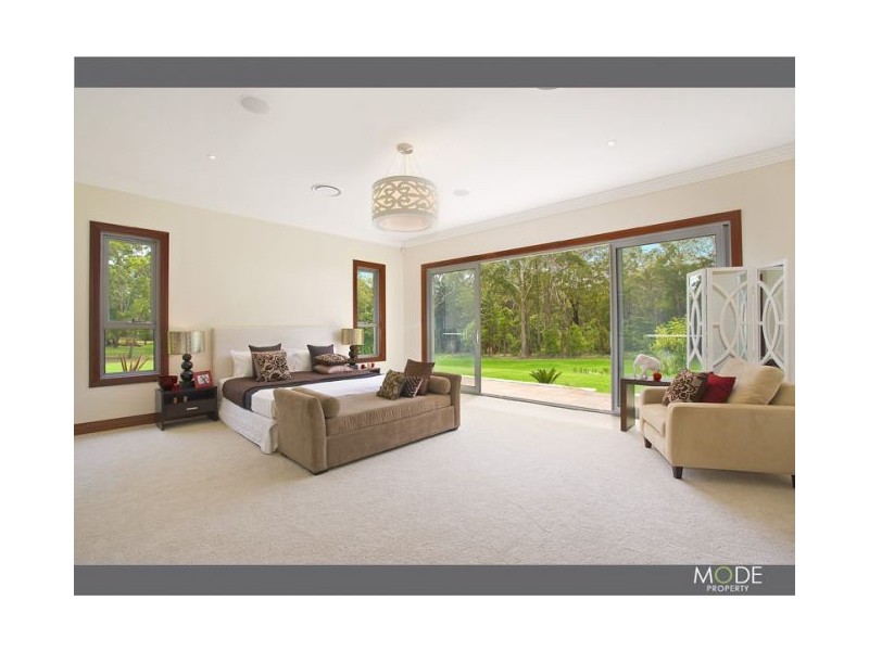 8 Davey Road, Dural NSW 2158