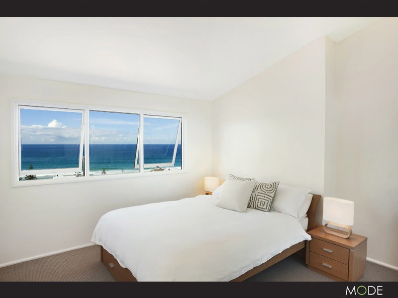 18 Gardere Avenue, Curl Curl NSW 2096