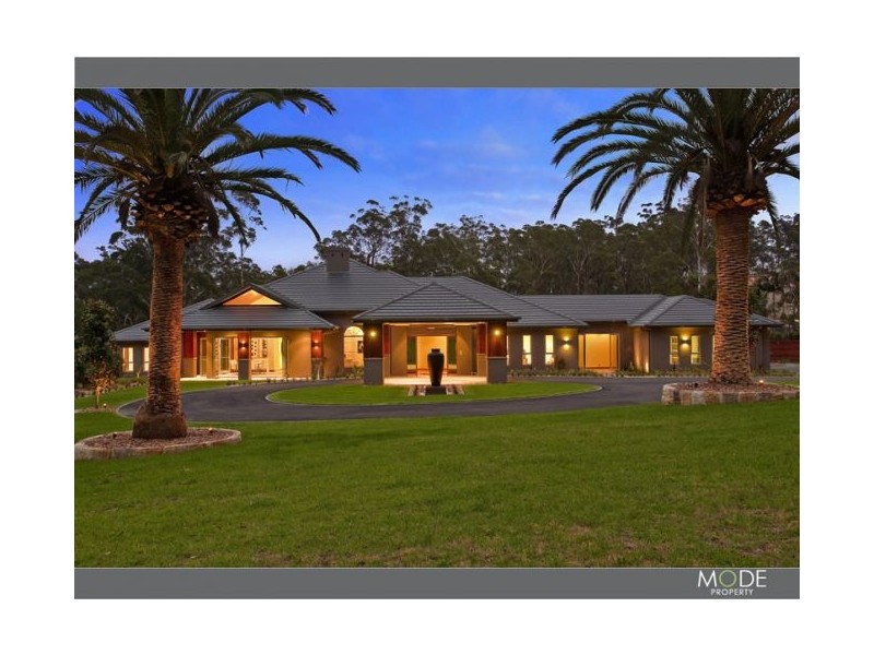 8 Davey Road, Dural NSW 2158