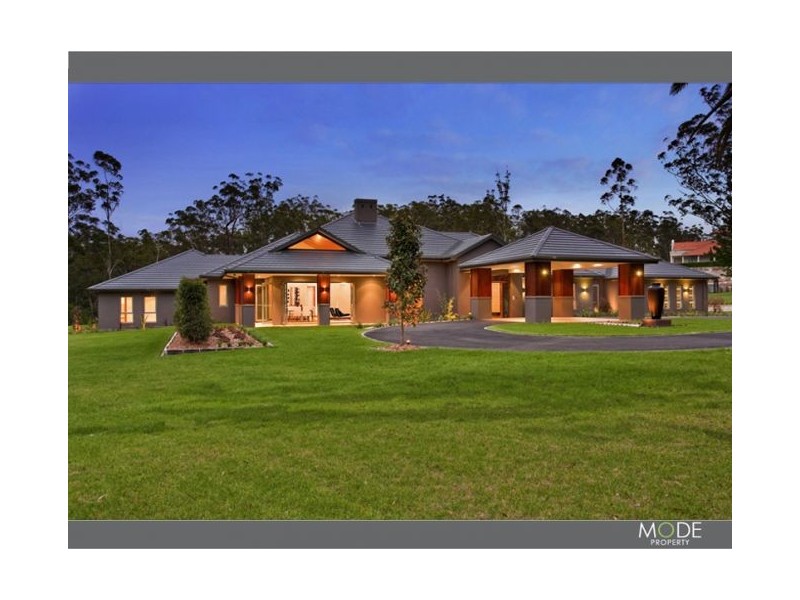 8 Davey Road, Dural NSW 2158