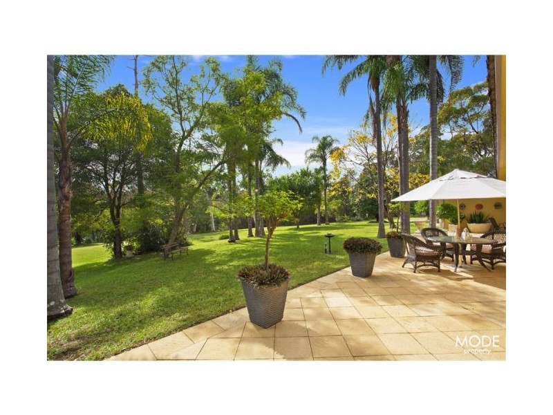 8 Farnborough Road, Dural NSW 2158