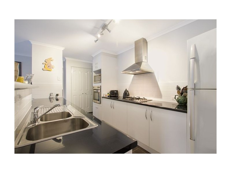 4 Barcoo Street, Pacific Pines QLD 4211