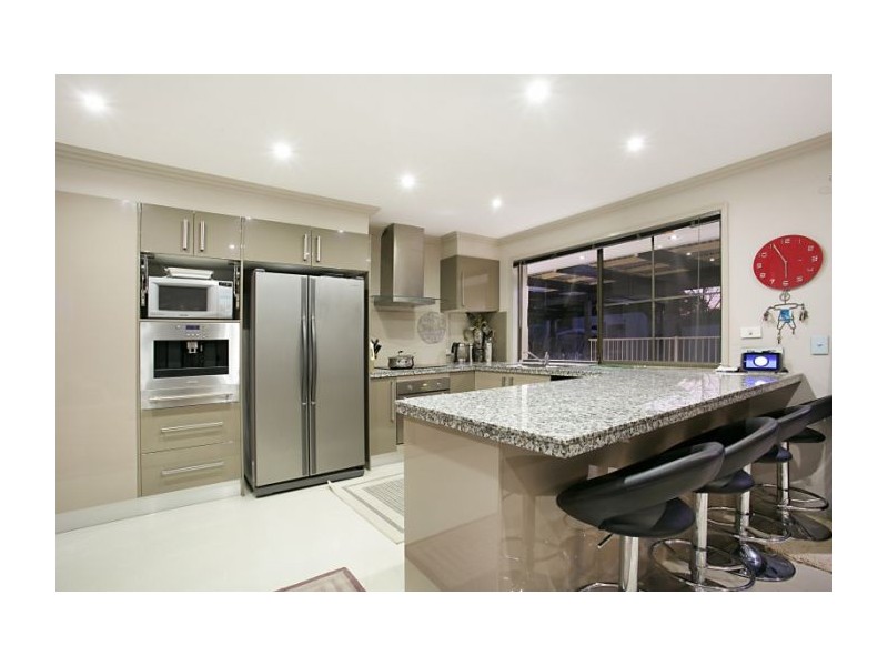 20 Minden Crescent, Helensvale QLD 4212