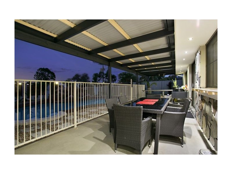 20 Minden Crescent, Helensvale QLD 4212