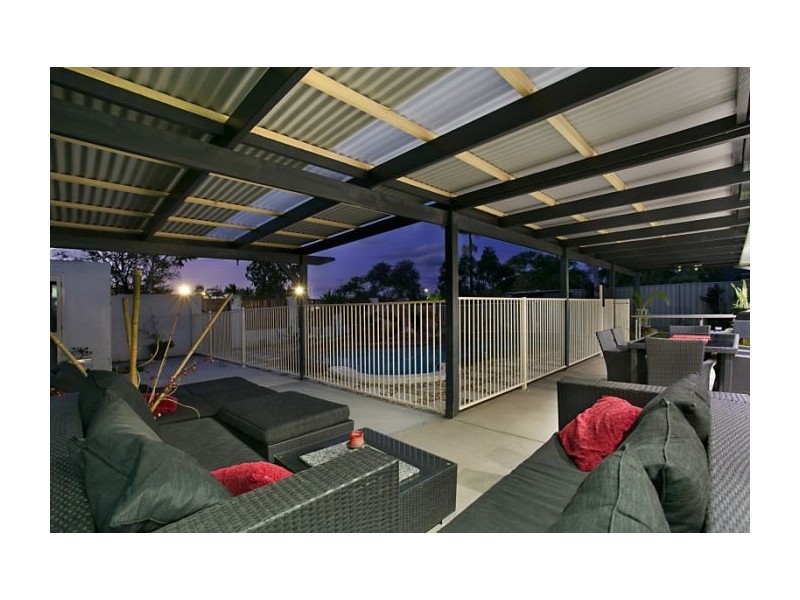 20 Minden Crescent, Helensvale QLD 4212