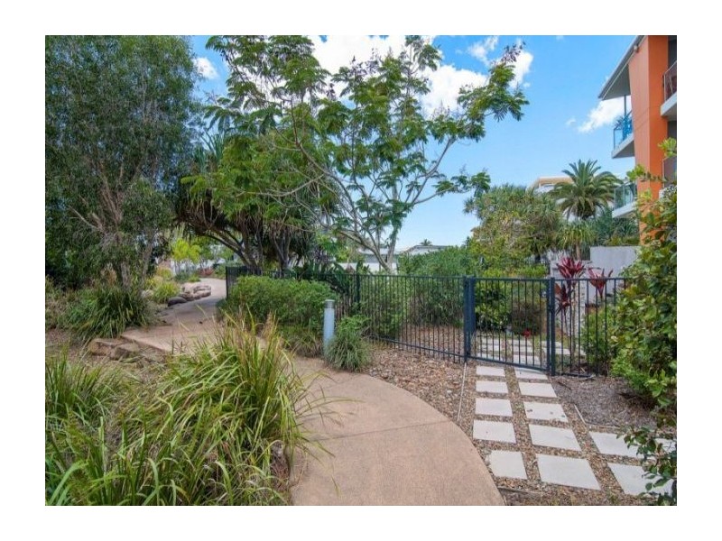 223/64-68 Sickle Avenue, Hope Island QLD 4212