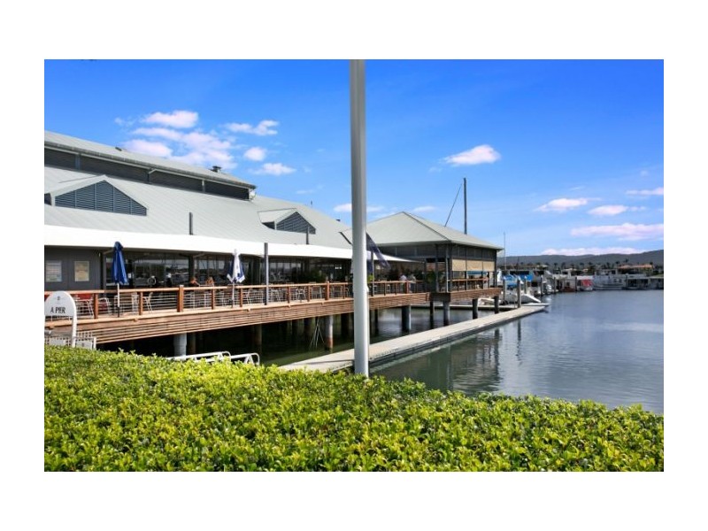 223/64-68 Sickle Avenue, Hope Island QLD 4212