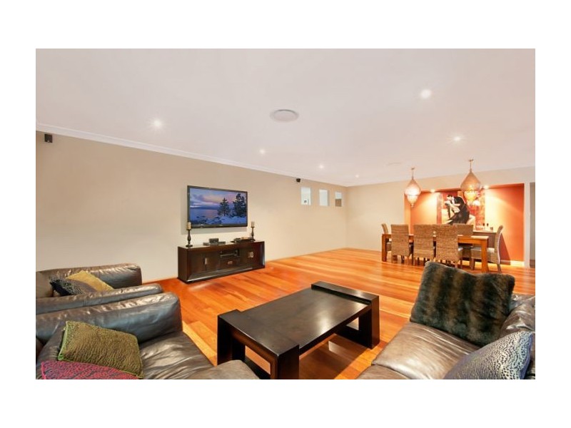 11 Emmaville Crescent, Ormeau QLD 4208