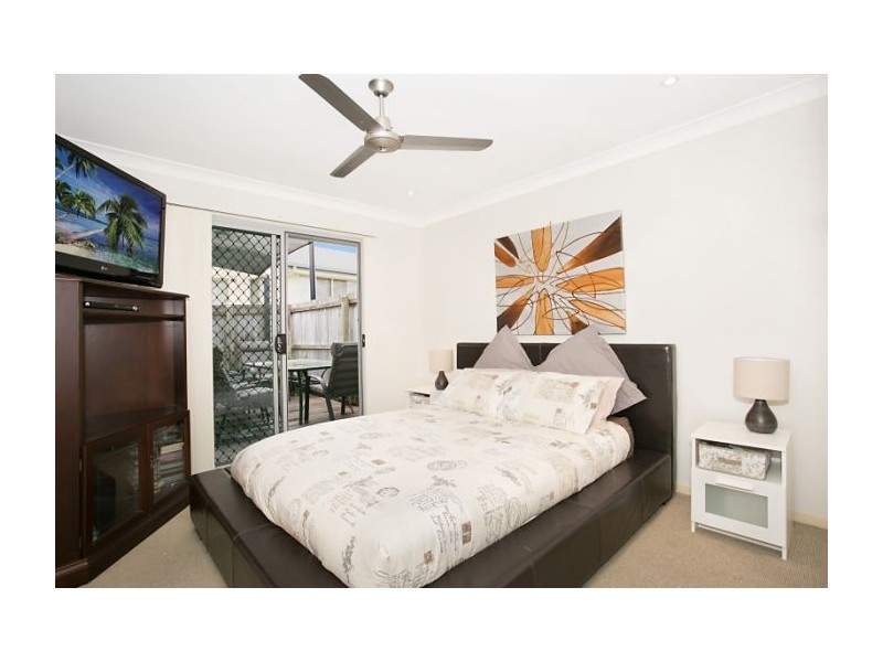 1/2 Sandhurst Crescent, Upper Coomera QLD 4209