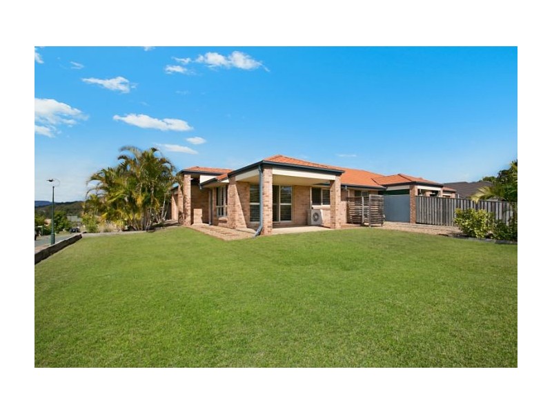 1/18 Dickinson Street, Upper Coomera QLD 4209