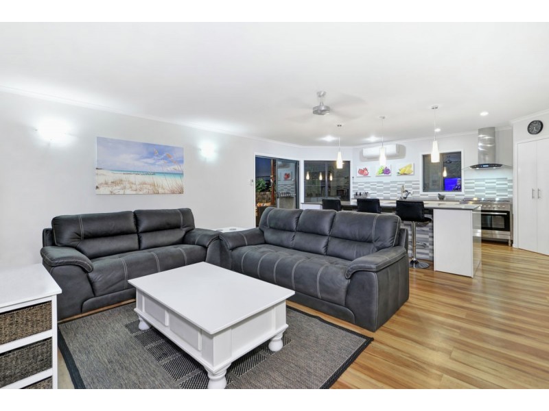 38 Barrington Street, Upper Coomera QLD 4209