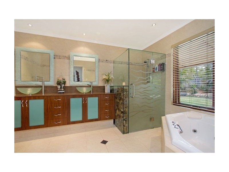 17 Sunpeaks Court, Upper Coomera QLD 4209