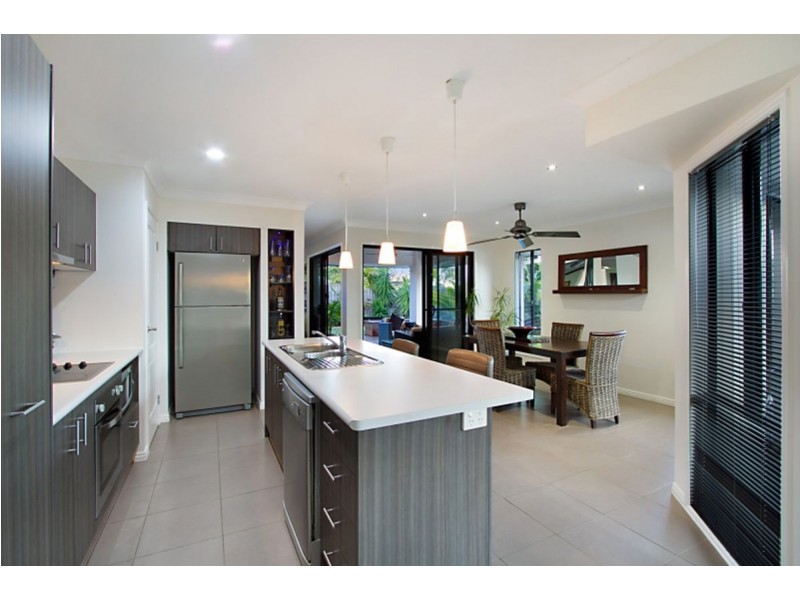 14 Hetchy Street, Upper Coomera QLD 4209