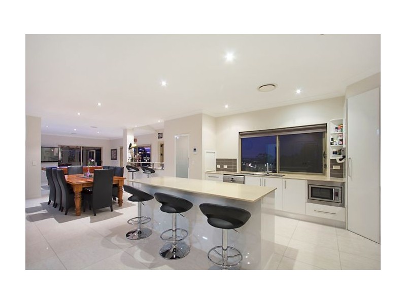 36 High Ridge Road, Gaven QLD 4211