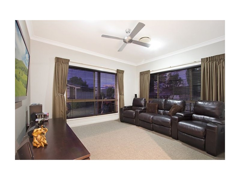 36 High Ridge Road, Gaven QLD 4211