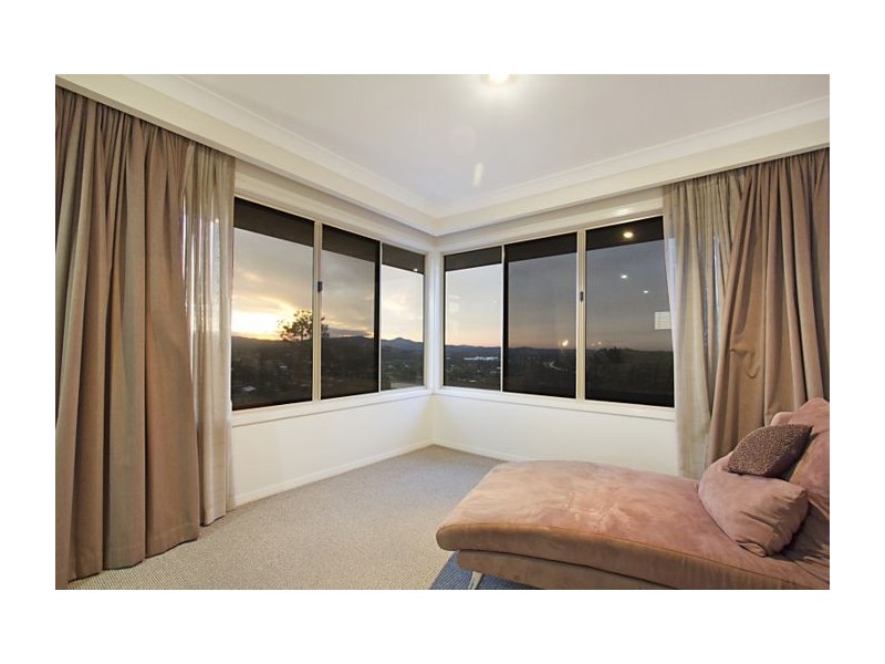 36 High Ridge Road, Gaven QLD 4211