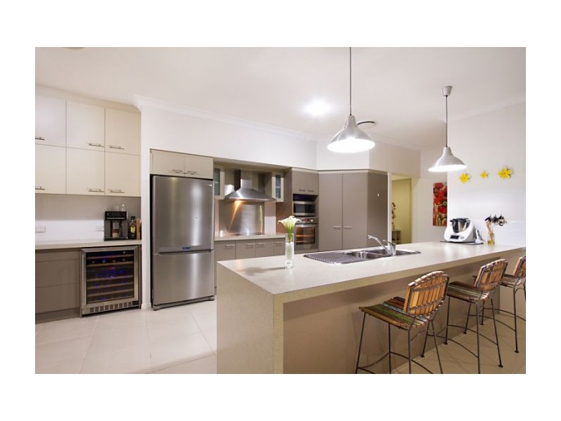 16 Strathburn Crescent, Ormeau QLD 4208