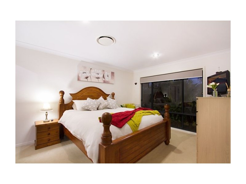 16 Strathburn Crescent, Ormeau QLD 4208