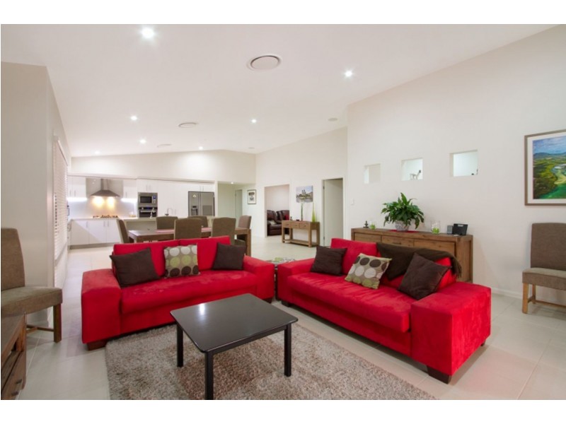 28 Bunderoo Circuit, Pimpama QLD 4209