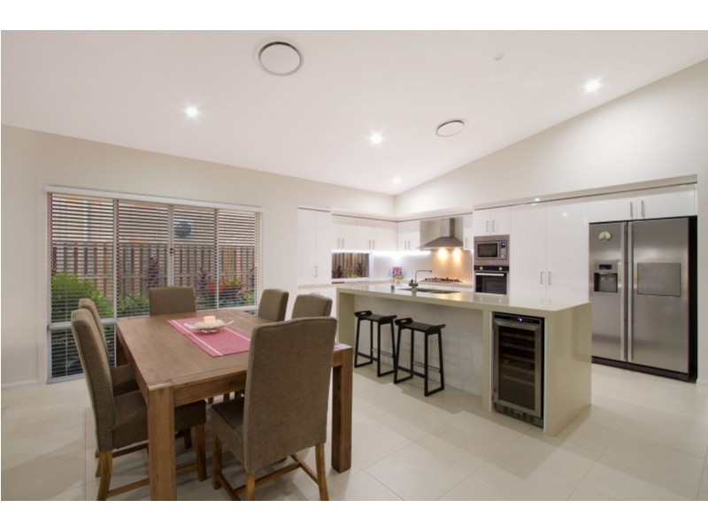 28 Bunderoo Circuit, Pimpama QLD 4209