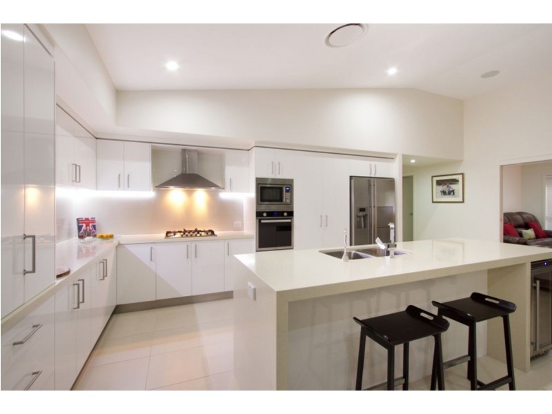 28 Bunderoo Circuit, Pimpama QLD 4209