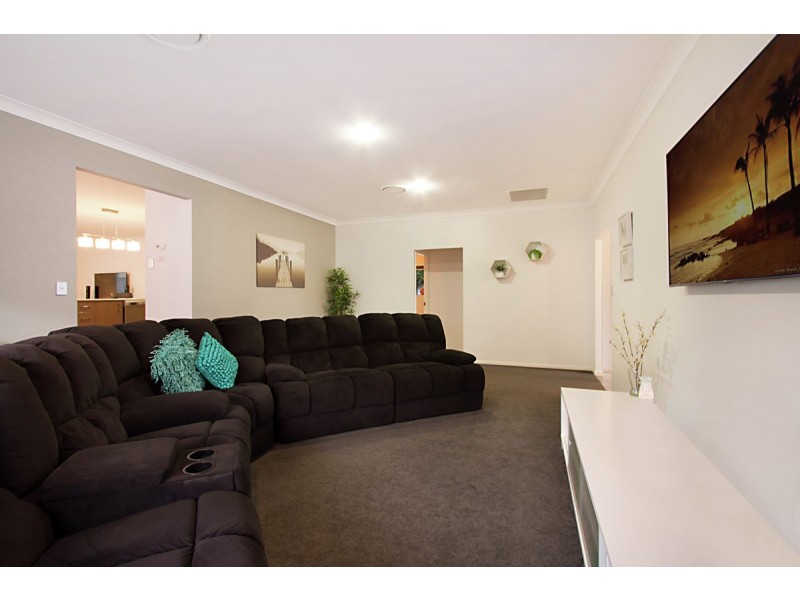 6 Starush Court, Upper Coomera QLD 4209