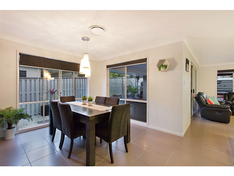 6 Starush Court, Upper Coomera QLD 4209