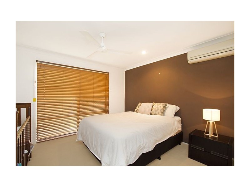 24 Bahkeeta Street, Oxenford QLD 4210