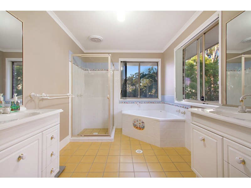 60 River Meadows Drive, Upper Coomera QLD 4209