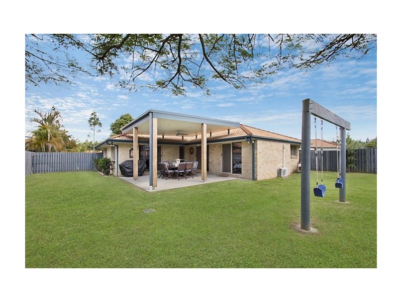 18 Barrs Avenue, Oxenford QLD 4210