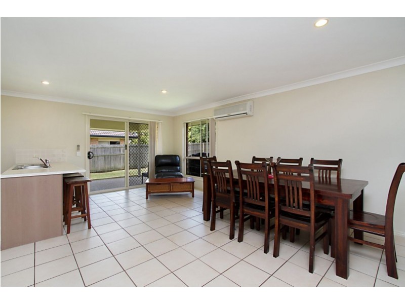 8 Firecrest Close, Upper Coomera QLD 4209