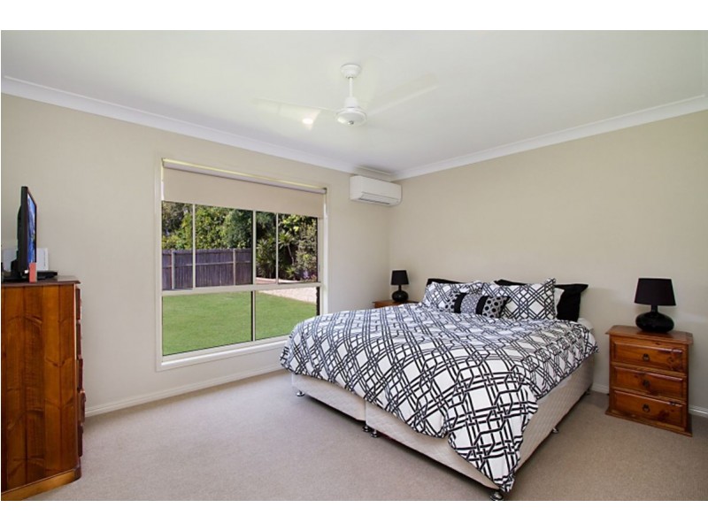 8 Firecrest Close, Upper Coomera QLD 4209