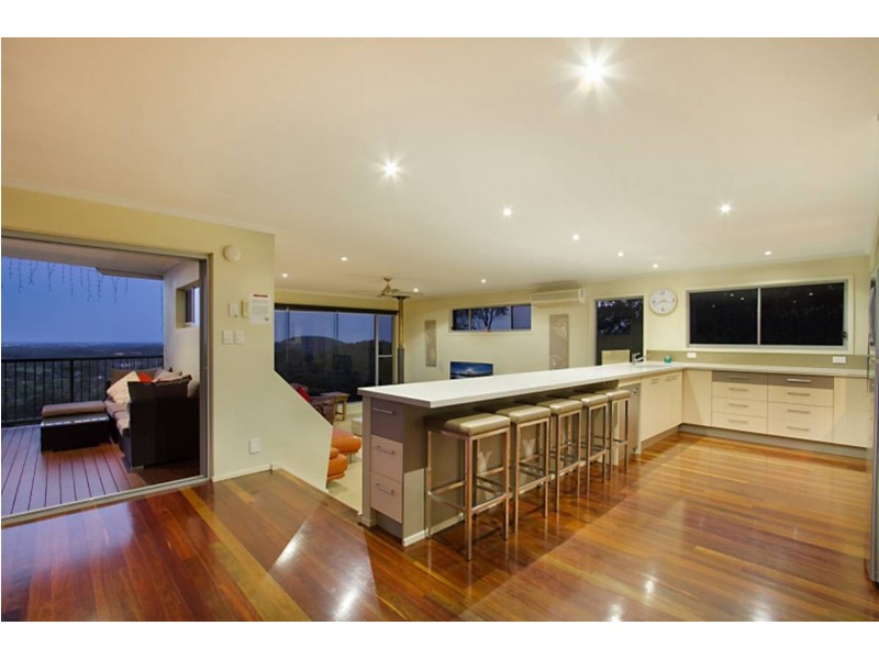 33 Otmoor Road, Upper Coomera QLD 4209