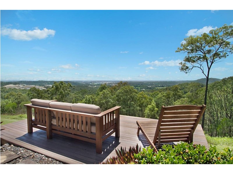 33 Otmoor Road, Upper Coomera QLD 4209