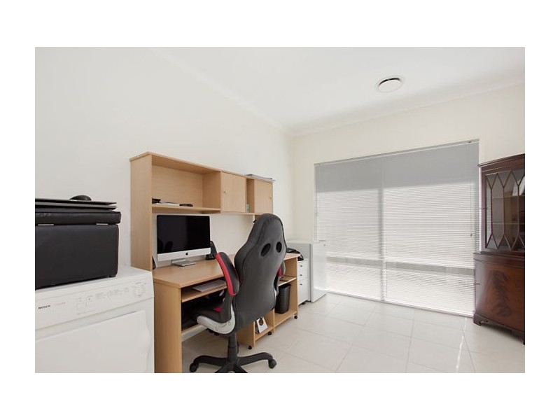 16 Greendragon Crescent, Upper Coomera QLD 4209