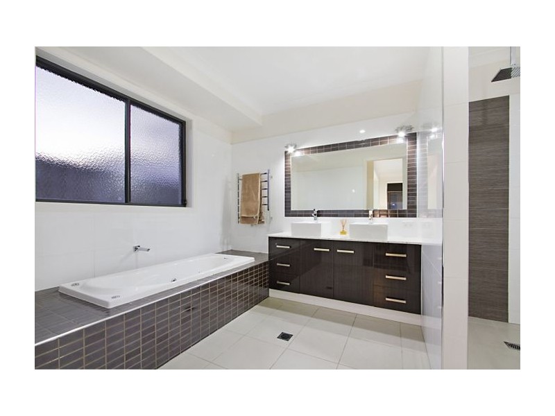 4 Kellor Court, Upper Coomera QLD 4209