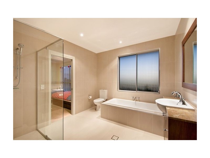 17 Impeccable Circuit, Coomera Waters QLD 4209