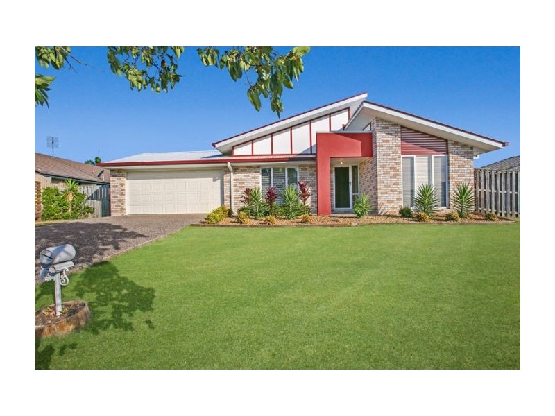 10 Ainslie Street, Pacific Pines QLD 4211