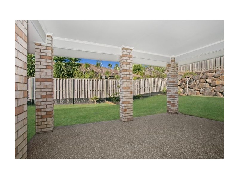 10 Ainslie Street, Pacific Pines QLD 4211