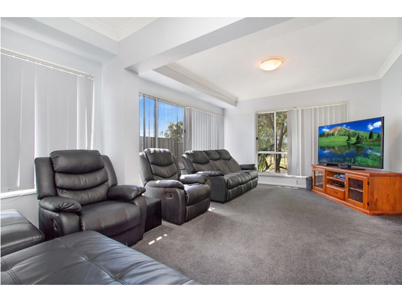 10 Glenshee Street, Upper Coomera QLD 4209