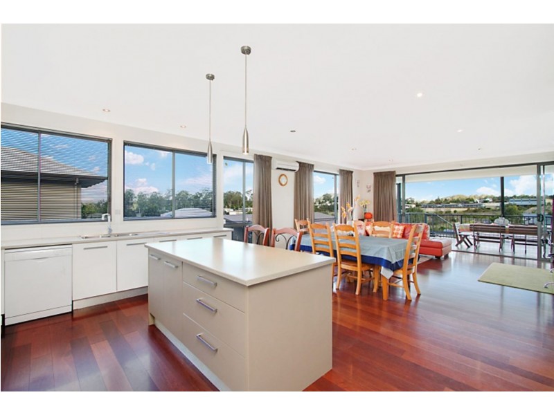 4 Barrington Street, Upper Coomera QLD 4209