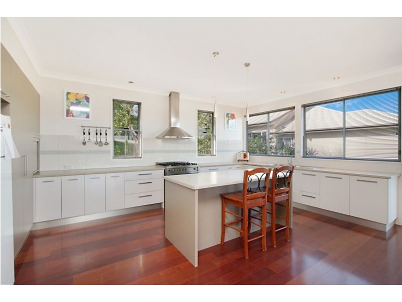 4 Barrington Street, Upper Coomera QLD 4209