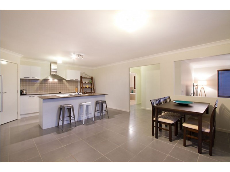 15 Santa Clara Rise, Upper Coomera QLD 4209