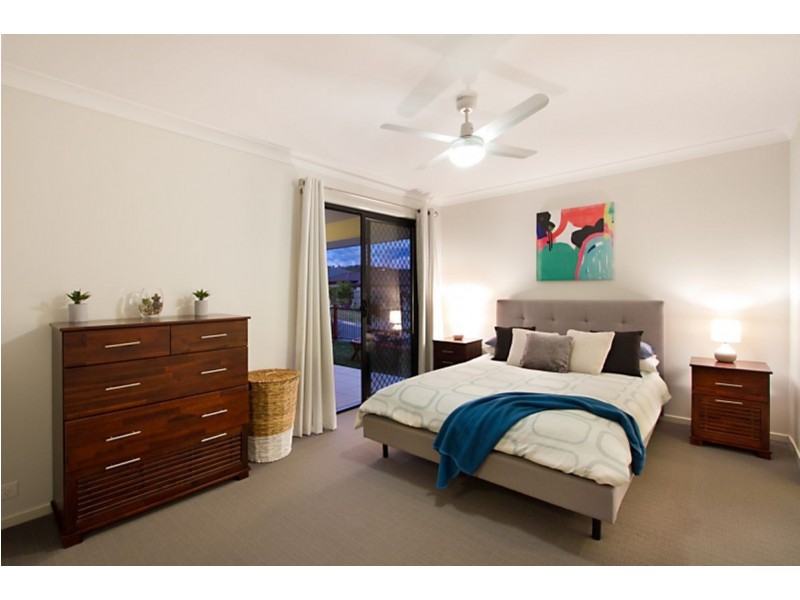 15 Santa Clara Rise, Upper Coomera QLD 4209