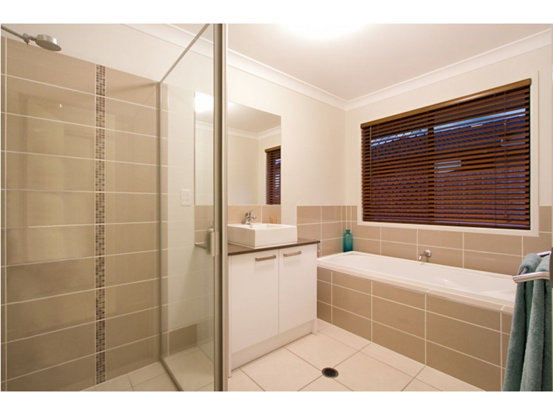 15 Santa Clara Rise, Upper Coomera QLD 4209