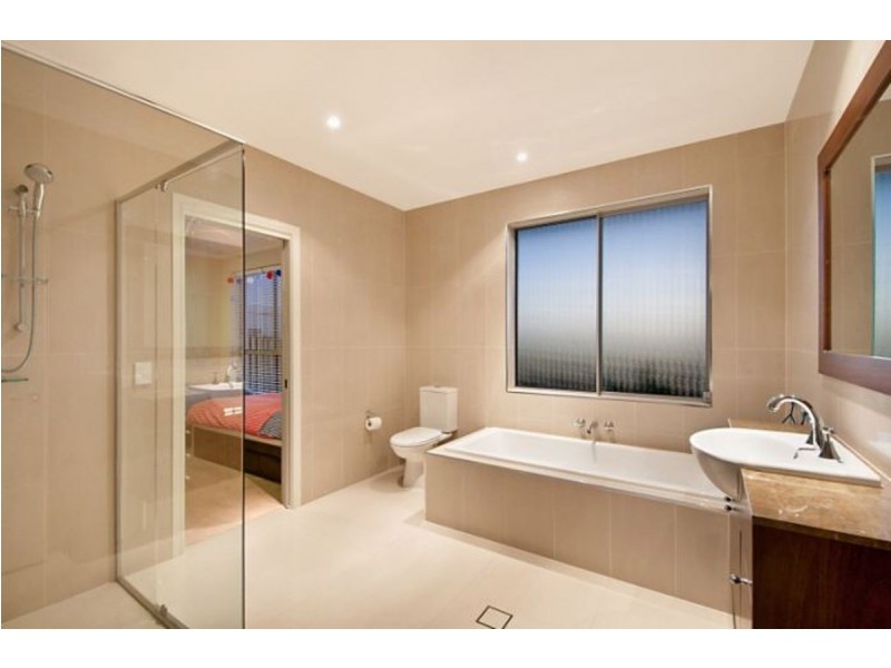 17 Impeccable Circuit, Coomera Waters QLD 4209