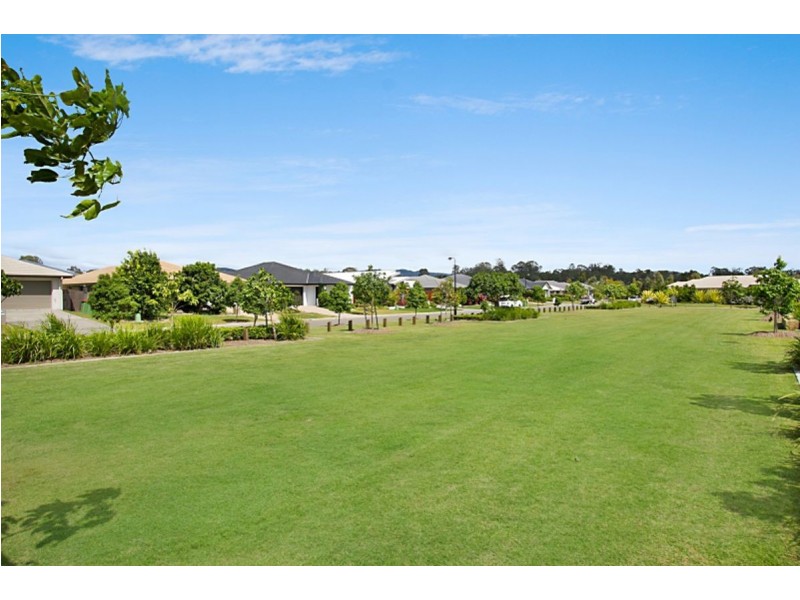 18 Undarra Street, Pimpama QLD 4209