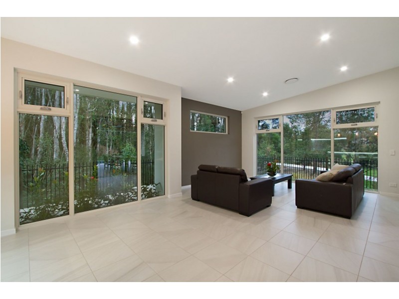 11 Halifax Circuit, Pimpama QLD 4209