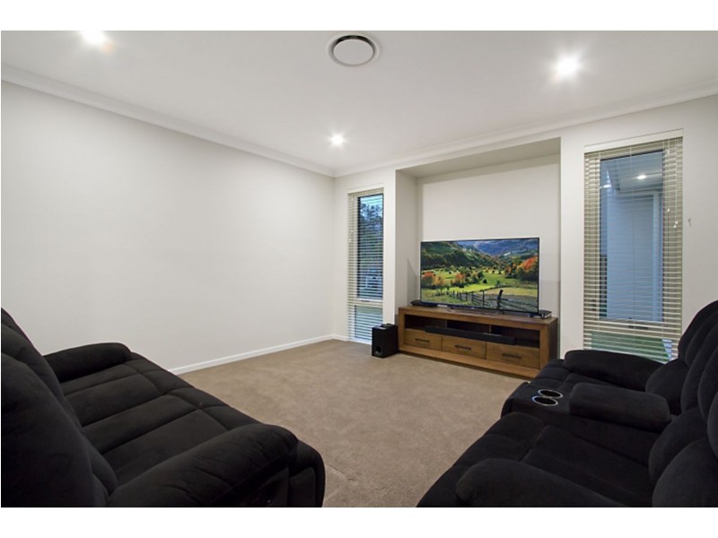 11 Halifax Circuit, Pimpama QLD 4209