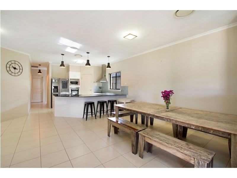 117 Wunburra Circle, Pacific Pines QLD 4211